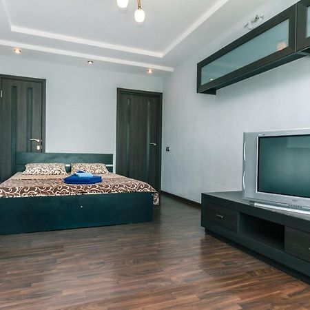 Apartments On Henerala Zhmachenka Kiev Extérieur photo