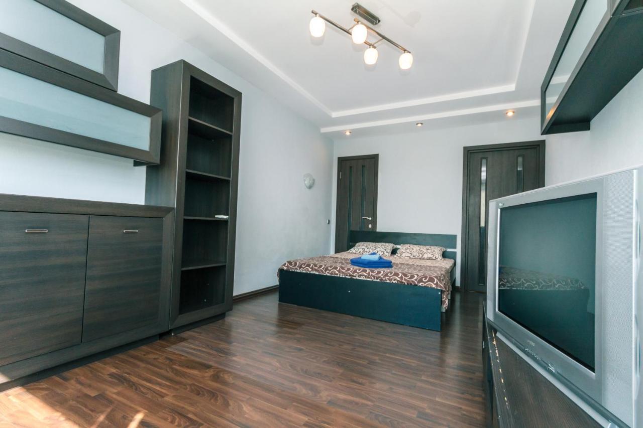 Apartments On Henerala Zhmachenka Kiev Extérieur photo