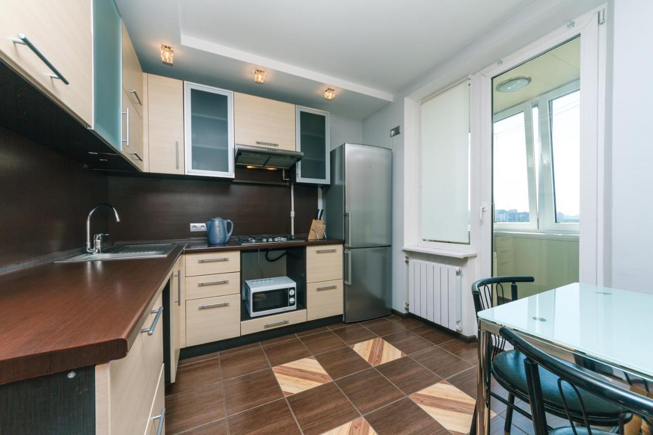 Apartments On Henerala Zhmachenka Kiev Extérieur photo