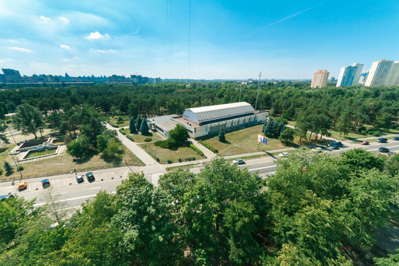 Apartments On Henerala Zhmachenka Kiev Extérieur photo